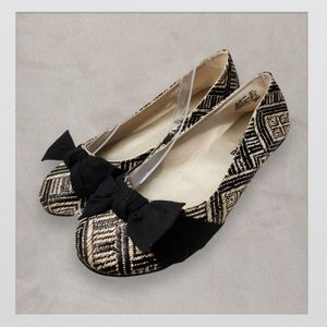 American Eagle Woven Bow Flats, Women's 9